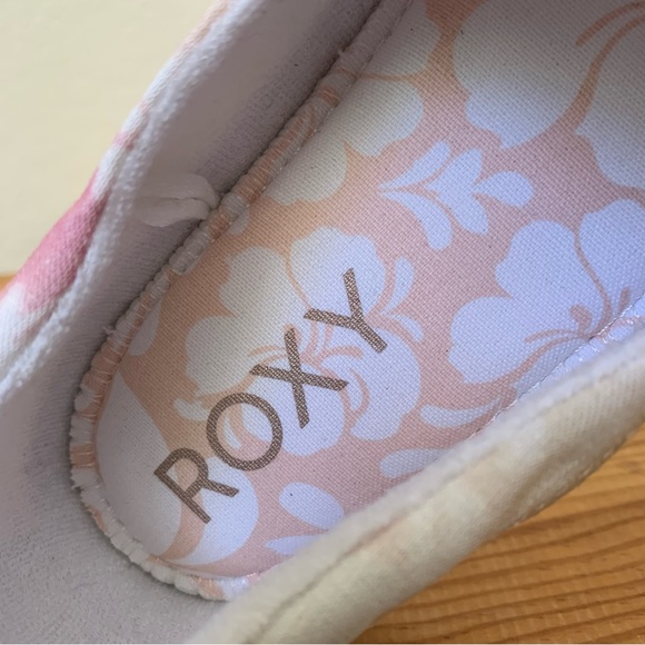 Roxy Rae Slip-On Shoes - Size 7 - Picture 7 of 8